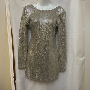 Jump Silver Long Sleeve Sequin Dress with scoop back. Fitted NWOT. M